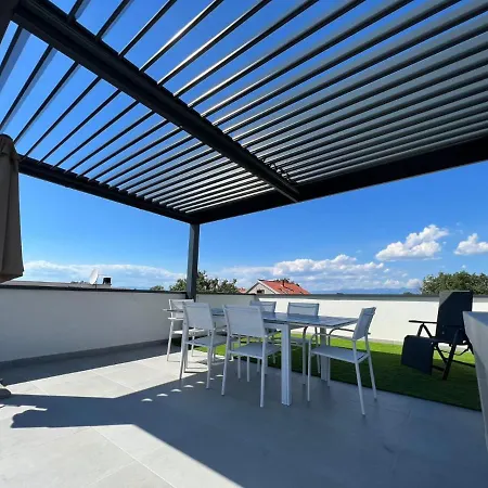 Terra Sun With Private Pool Or Jacuzzi * Njivice