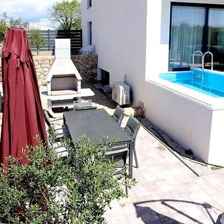 Terra Sun With Private Pool Or Jacuzzi Apartment Njivice