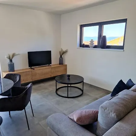 Terra Sun With Private Pool Or Jacuzzi